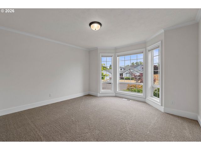 2494 Ne ESTATE Dr, Hillsboro, OR 97124