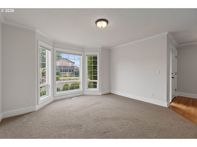2494 Ne ESTATE Dr, Hillsboro, OR 97124