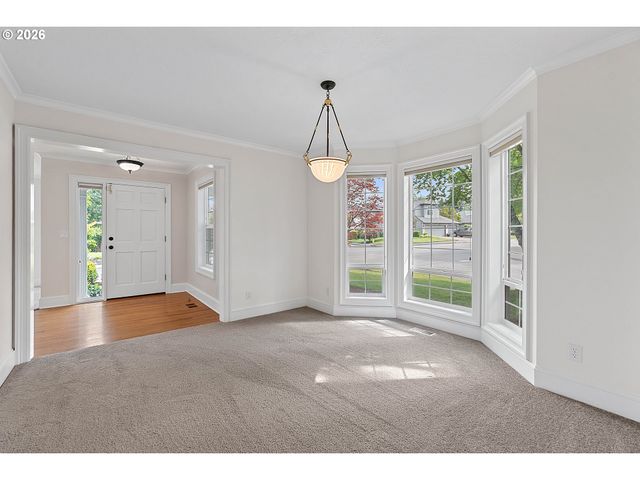 2494 Ne ESTATE Dr, Hillsboro, OR 97124