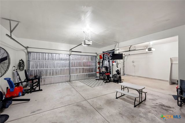 2838 Ridge Berry Road, New Braunfels, TX 78130