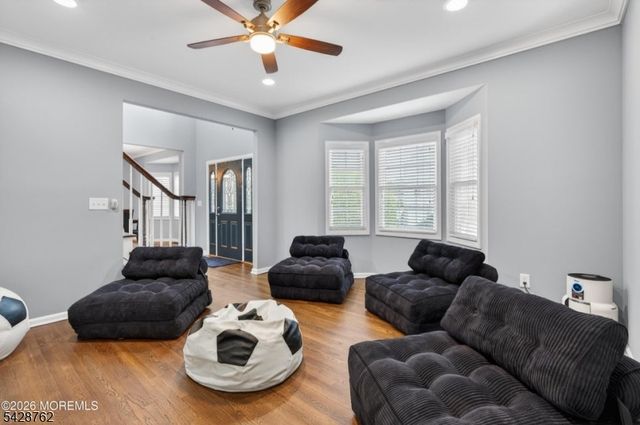 5 Selma Ln, Hazlet Twp., NJ 07730