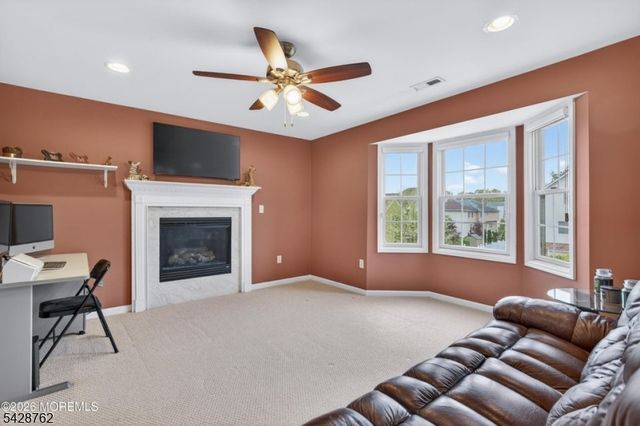5 Selma Ln, Hazlet Twp., NJ 07730