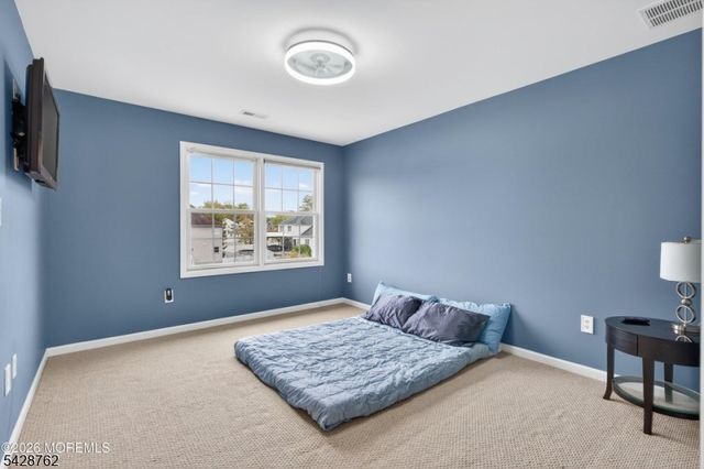 5 Selma Ln, Hazlet Twp., NJ 07730