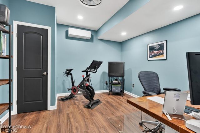 5 Selma Ln, Hazlet Twp., NJ 07730