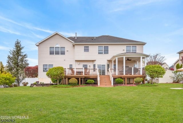 5 Selma Ln, Hazlet Twp., NJ 07730