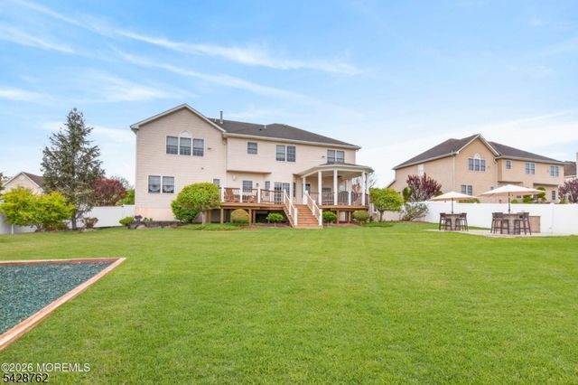 5 Selma Ln, Hazlet Twp., NJ 07730