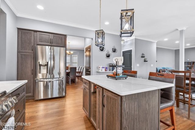 5 Selma Ln, Hazlet Twp., NJ 07730