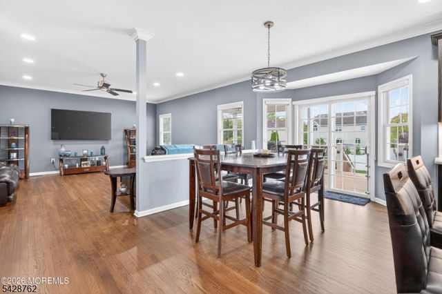 5 Selma Ln, Hazlet Twp., NJ 07730