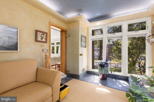 1755 UPSHUR ST NW, Washington, DC 20011