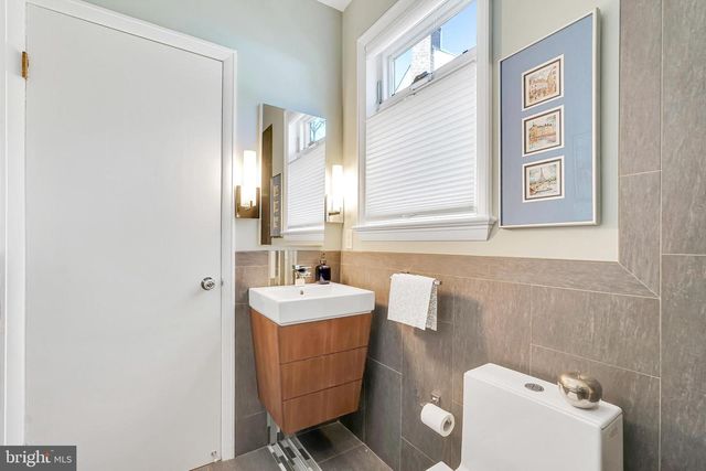 1755 UPSHUR ST NW, Washington, DC 20011