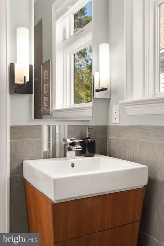 1755 UPSHUR ST NW, Washington, DC 20011