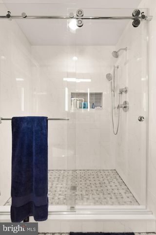 1755 UPSHUR ST NW, Washington, DC 20011