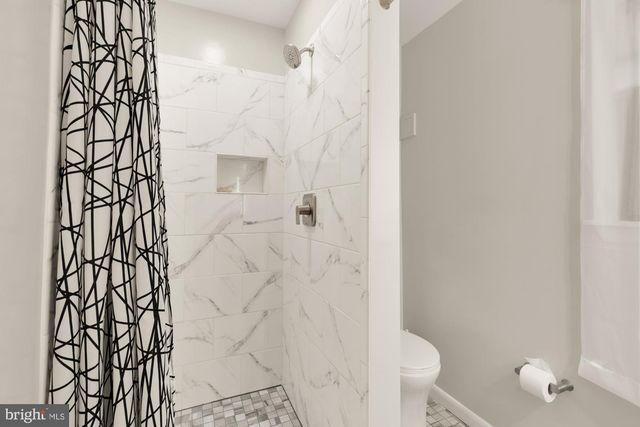 1755 UPSHUR ST NW, Washington, DC 20011