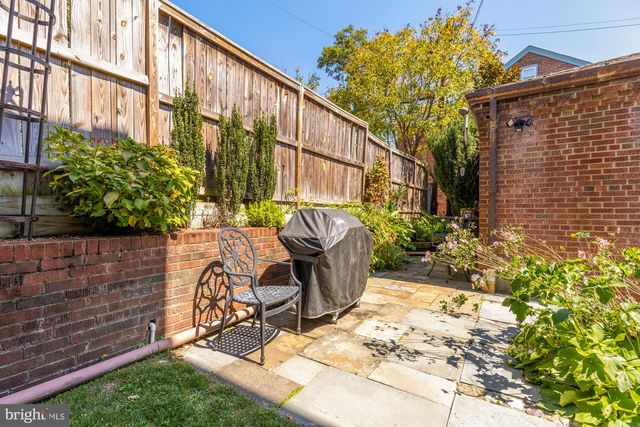 1755 UPSHUR ST NW, Washington, DC 20011