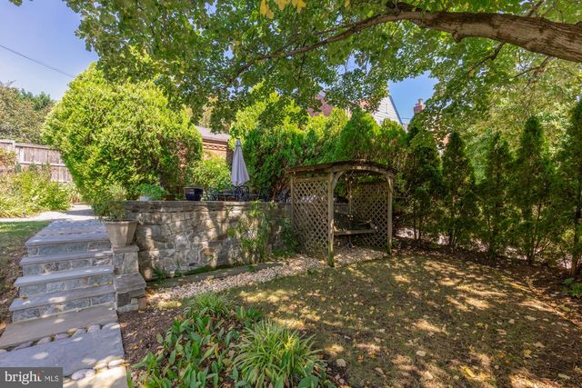 1755 UPSHUR ST NW, Washington, DC 20011