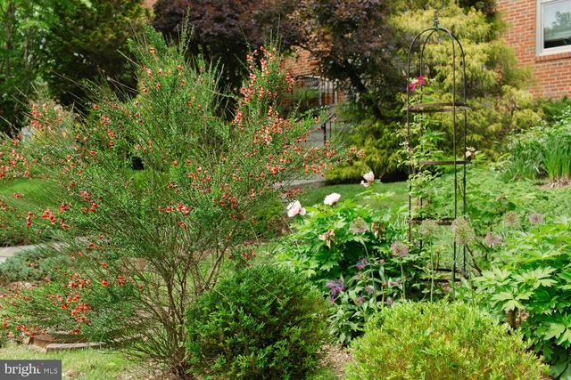 1755 UPSHUR ST NW, Washington, DC 20011