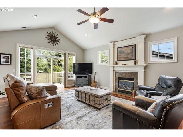 8544 Nw RYAN St, Portland, OR 97229