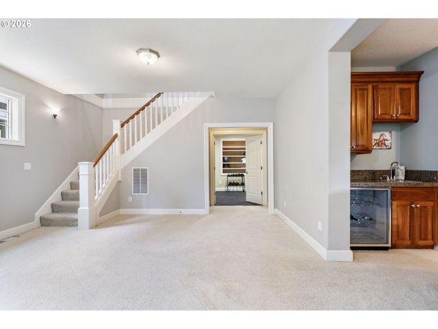 8544 Nw RYAN St, Portland, OR 97229