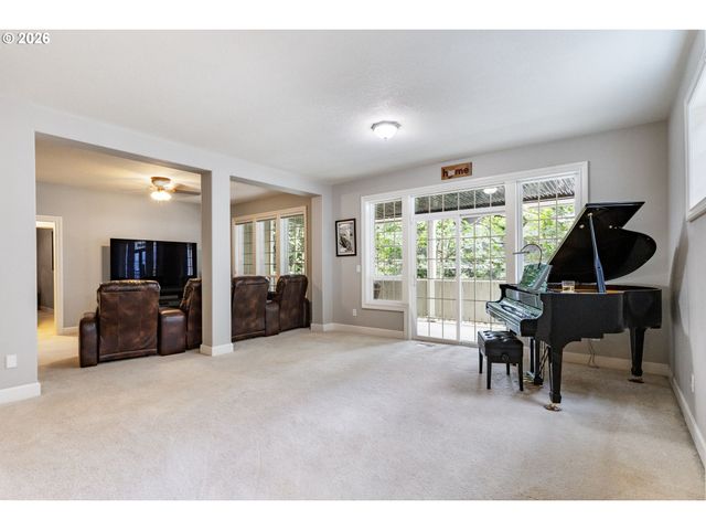 8544 Nw RYAN St, Portland, OR 97229