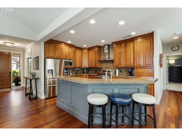 8544 Nw RYAN St, Portland, OR 97229