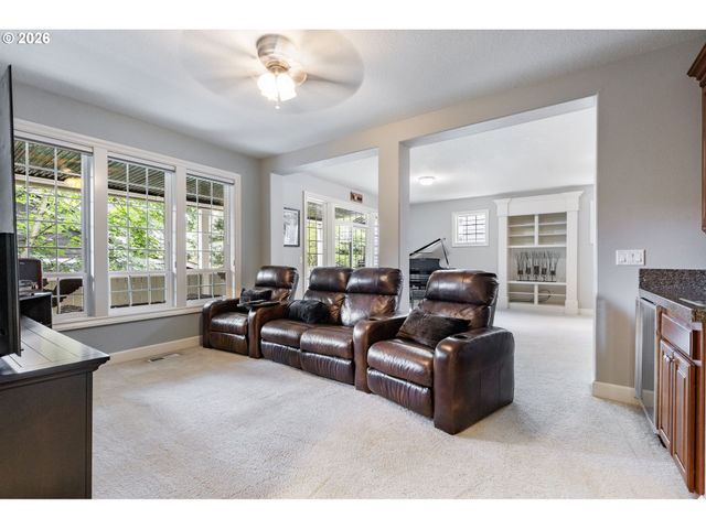 8544 Nw RYAN St, Portland, OR 97229