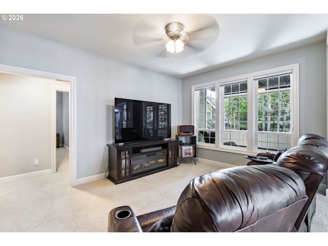 8544 Nw RYAN St, Portland, OR 97229