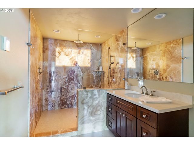 8544 Nw RYAN St, Portland, OR 97229