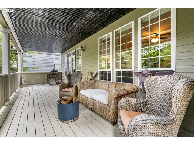 8544 Nw RYAN St, Portland, OR 97229