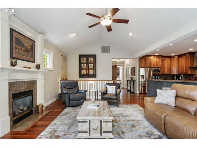 8544 Nw RYAN St, Portland, OR 97229