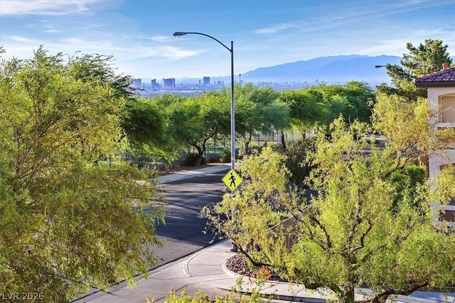 2305 West Horizon Ridge Parkway 1523, Henderson, NV 89052