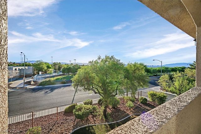2305 West Horizon Ridge Parkway 1523, Henderson, NV 89052