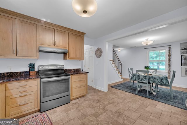919 Arnold Bottoms Road, Comer, GA 30629