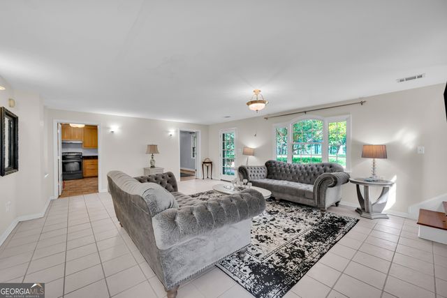 919 Arnold Bottoms Road, Comer, GA 30629