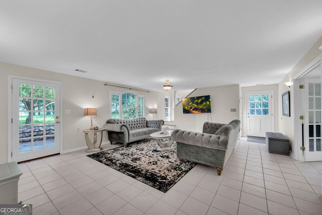 919 Arnold Bottoms Road, Comer, GA 30629