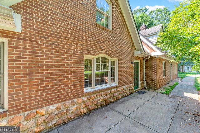 919 Arnold Bottoms Road, Comer, GA 30629