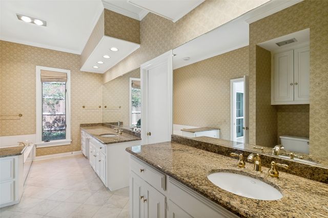 7739 SOUTHWESTERN Boulevard, Dallas, TX 75225