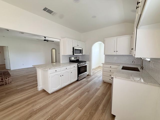 8418 Coventry Drive, Rowlett, TX 75089