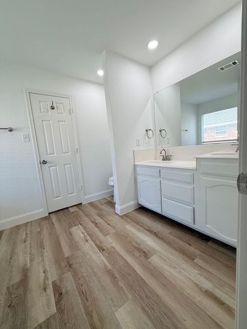 8418 Coventry Drive, Rowlett, TX 75089