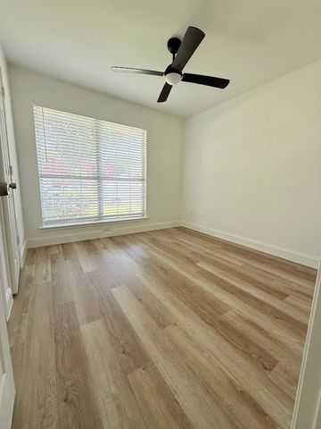 8418 Coventry Drive, Rowlett, TX 75089