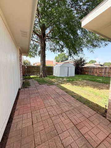 8418 Coventry Drive, Rowlett, TX 75089