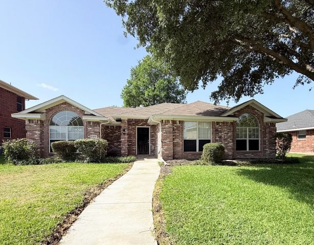 8418 Coventry Drive, Rowlett, TX 75089