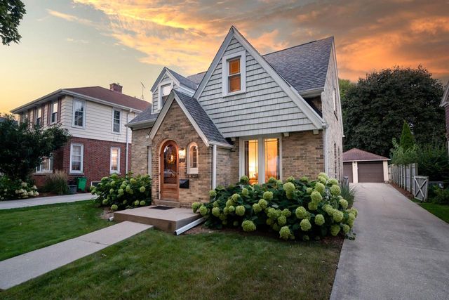 2938 N 70th STREET, Milwaukee, WI 53210