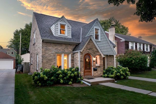 2938 N 70th STREET, Milwaukee, WI 53210