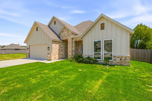 162 Breeders Drive, Willow Park, TX 76087