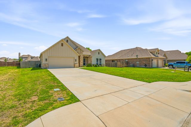 162 Breeders Drive, Willow Park, TX 76087