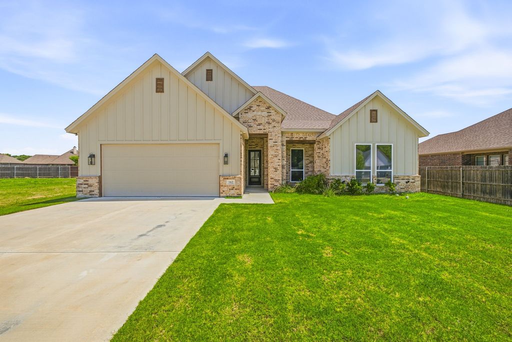 162 Breeders Drive, Willow Park, TX 76087