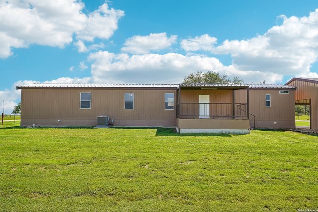 849 County Road 302 A, Floresville, TX 78114