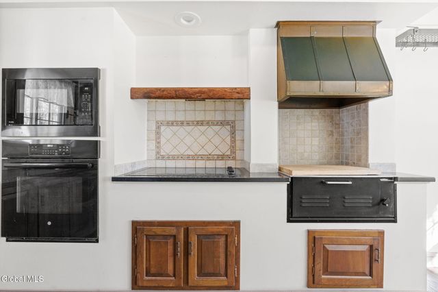 174 Menands Road, Colonie, NY 12211