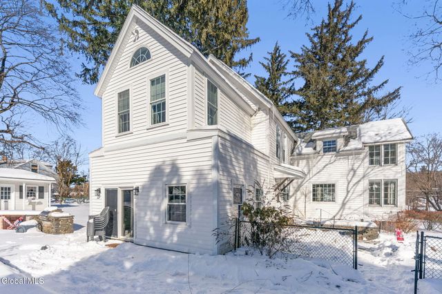 174 Menands Road, Colonie, NY 12211