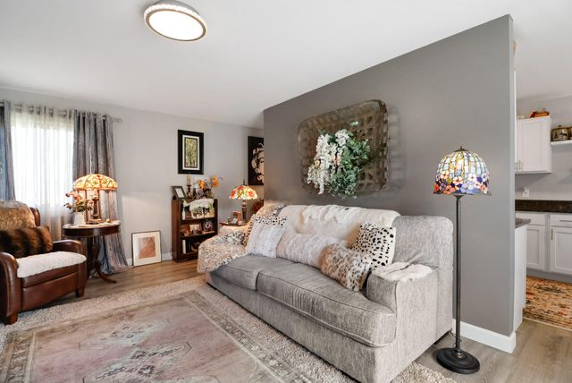 2111 Tupelo Lane, Chesterton, IN 46304